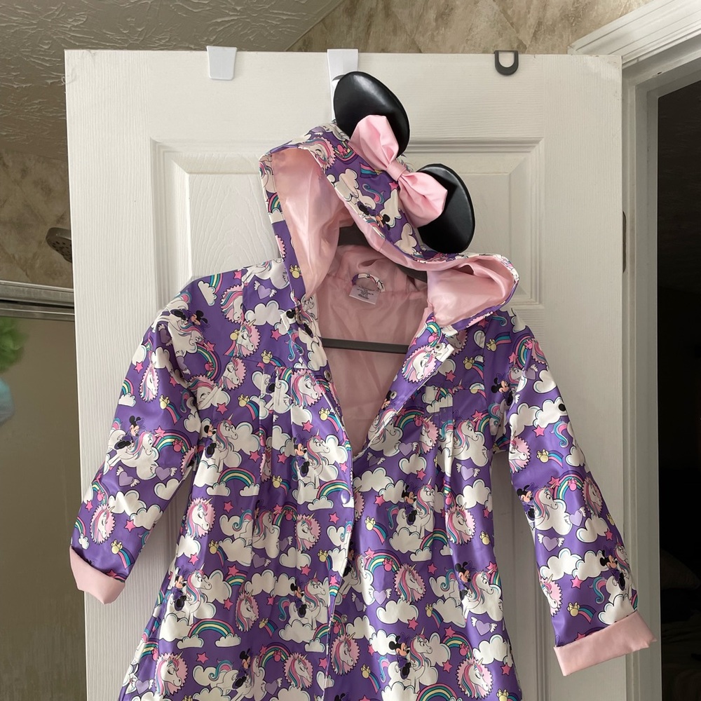 Girls 7-8 Minnie Mouse unicorn rainbow Disney Raincoat